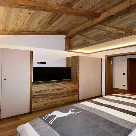 Larf Do Nigst - Exklusives Ski In- Ski Out Chalet *