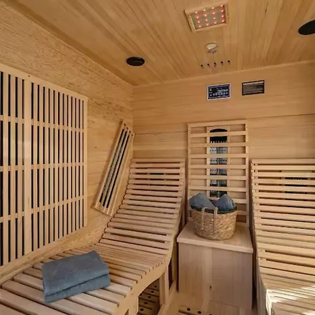 Larf Do Nigst - Exklusives Ski In- Ski Out Chalet *