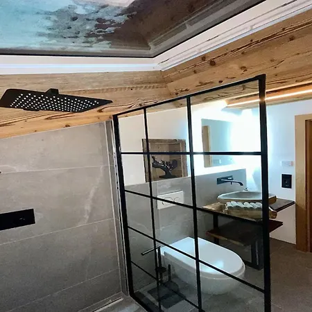 Semesterbostad Larf Do Nigst - Exklusives Ski In- Ski Out Chalet Kirchberg in Tirol