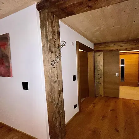 Larf Do Nigst - Exklusives Ski In- Ski Out Chalet Semesterbostad