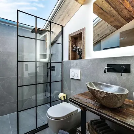 Larf Do Nigst - Exklusives Ski In- Ski Out Chalet Semesterbostad